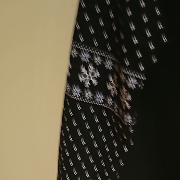 **Clearance** Frozen II Black Sweatshirt - Picture 5 of 7